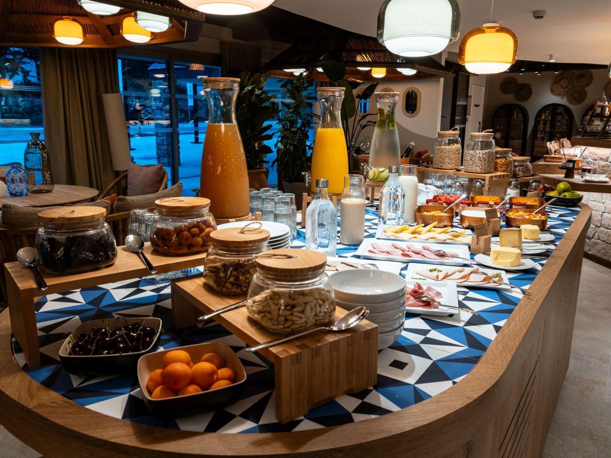 Mercure Hotel 4*